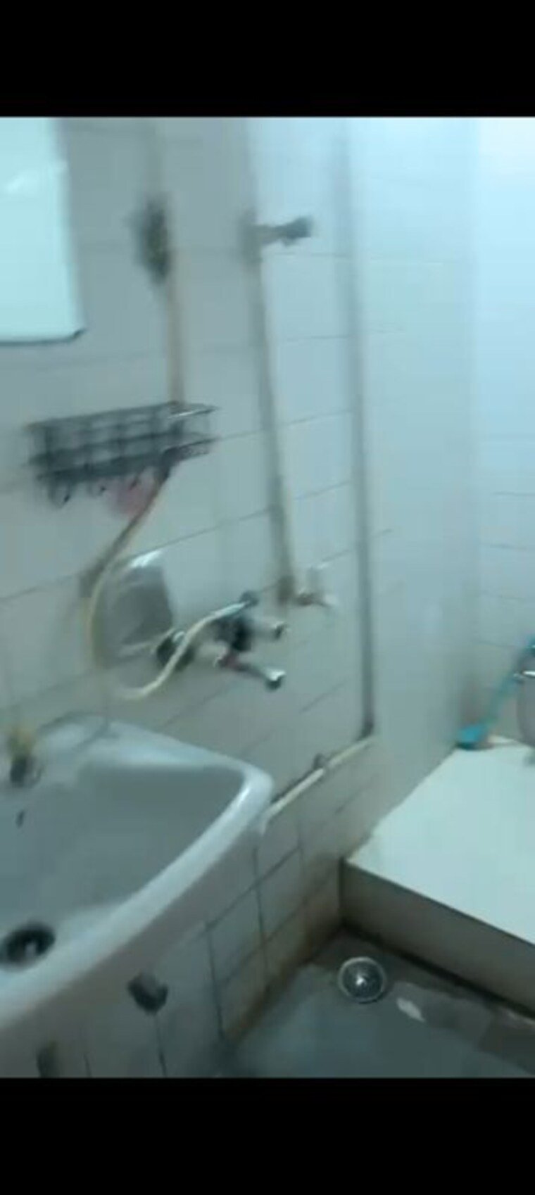 Bathroom, prabhat-apartment 2.5 Bedroom 1200 Sq.Ft. Apartment In Prabhat Road Pune 10438090