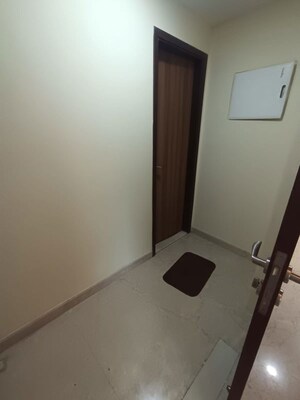 Room in 2 BHK Apartment at K Raheja Ascencio, Chandivali – for Rent