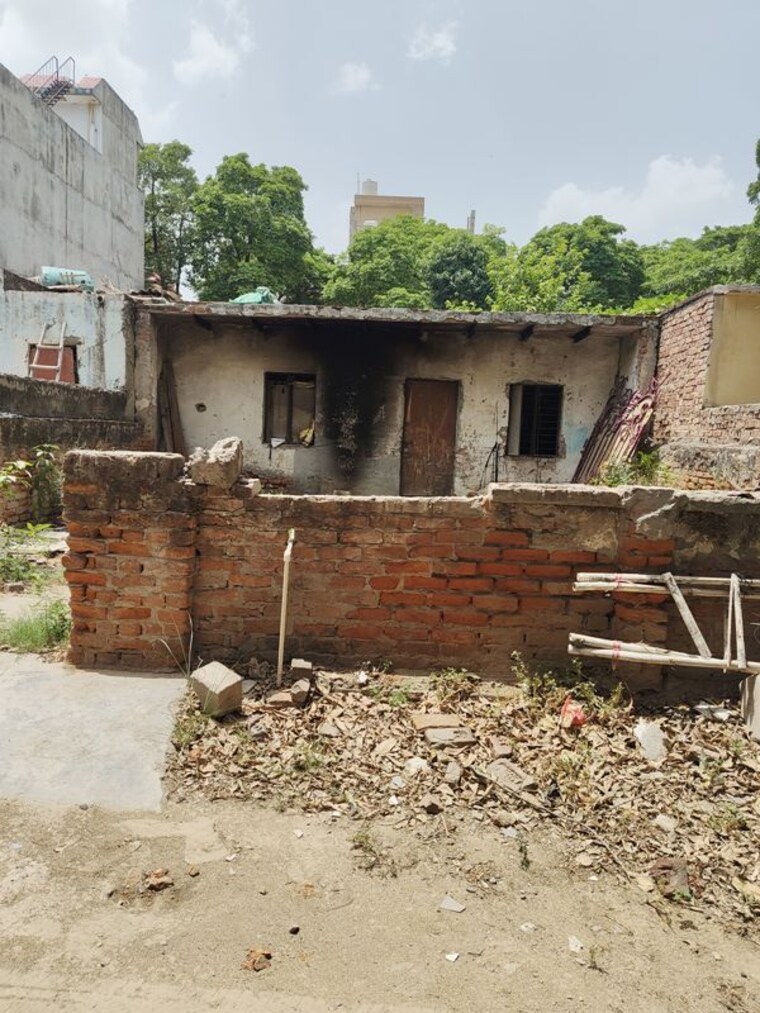 Exterior View, pocket 2c  300 Sq.Mt. Plot In Pocket 2c Greater Noida 10435026