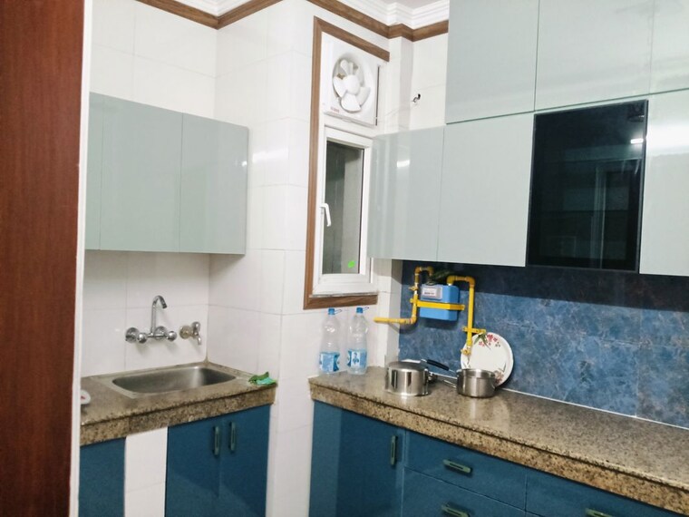 Kitchen, chittaranjan park 3 Bedroom 1125 Sq.Ft. Builder Floor In Chittaranjan Park Delhi 10438116