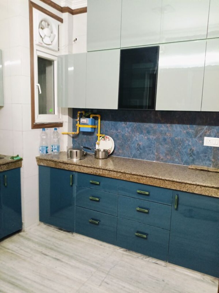 Kitchen, chittaranjan park 3 Bedroom 1125 Sq.Ft. Builder Floor In Chittaranjan Park Delhi 10438116
