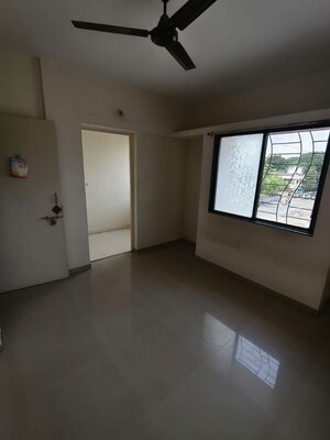 Room in 1 BHK Apartment at Vishal Vastu Apartment, Dhanori – for Sale