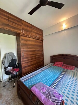 Furnished Amenities in 3 BHK Builder Floor at Hrbr Layout – for Rent