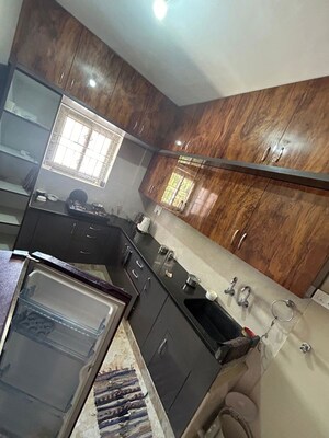 Furnished Amenities in 3 BHK Builder Floor at Hrbr Layout – for Rent