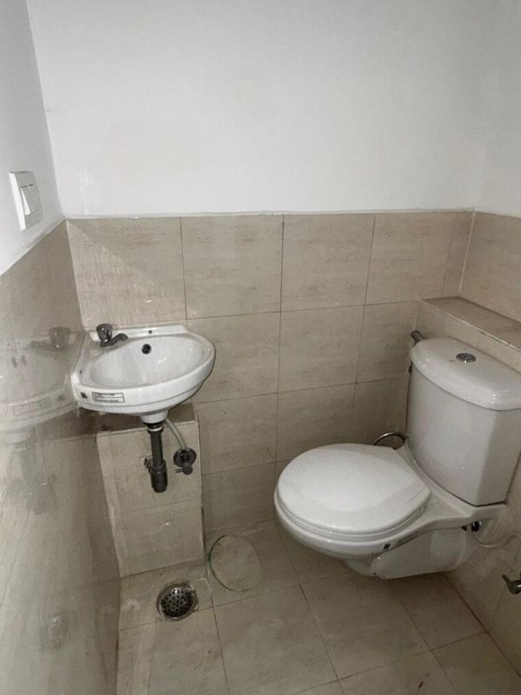 Bathroom, ats-happy-trails 3 Bedroom 1625 Sq.Ft. Apartment In Sector 10 Greater Noida Greater Noida 10438199