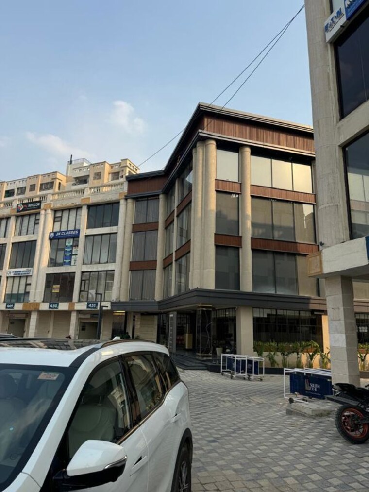 Exterior View, sector 117 Commercial Showroom 2100 Sq.Ft. In Sector 117 Mohali 10438197