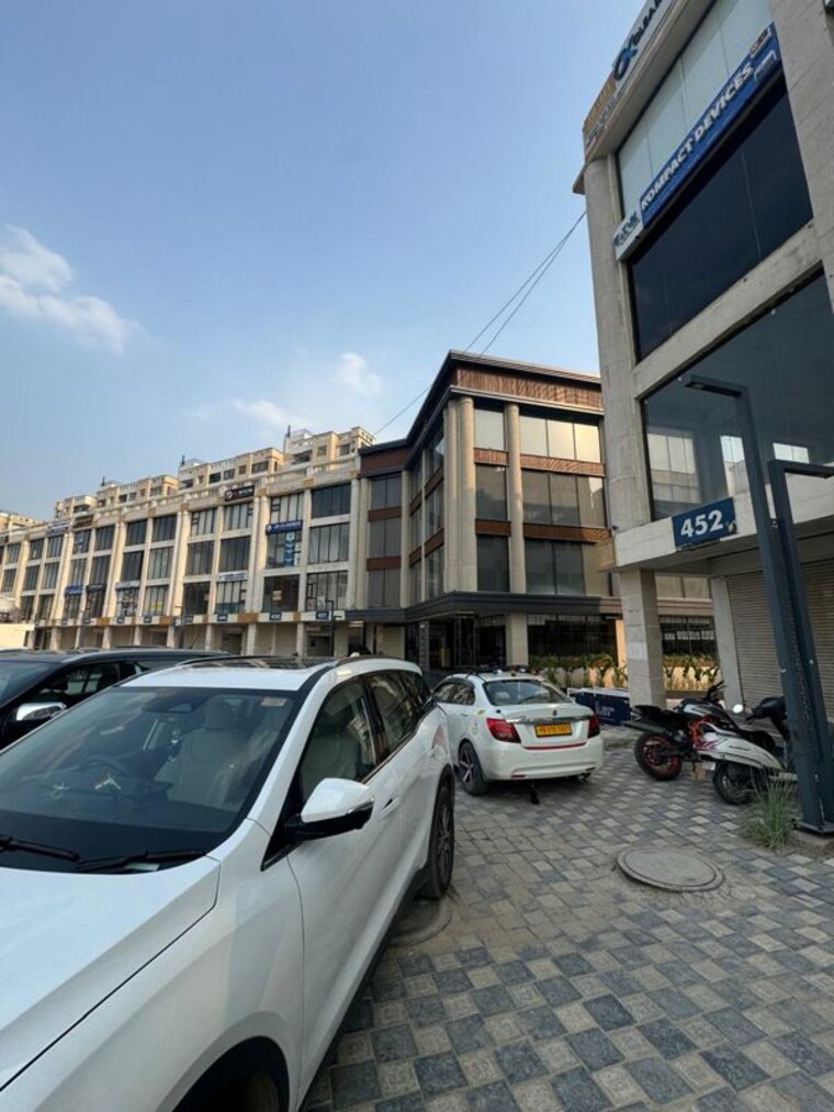 Exterior View, sector 117 Commercial Showroom 2100 Sq.Ft. In Sector 117 Mohali 10438197