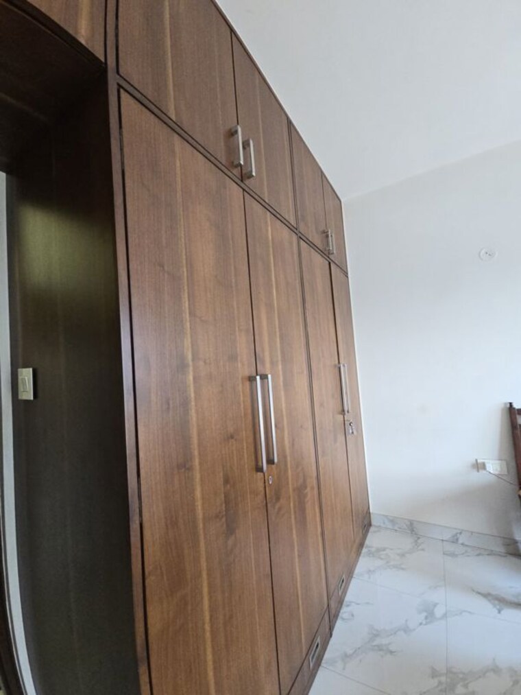 undefined, raheja-ridgewood 2 Bedroom 1050 Sq.Ft. Apartment In Goregaon East Mumbai 10438205