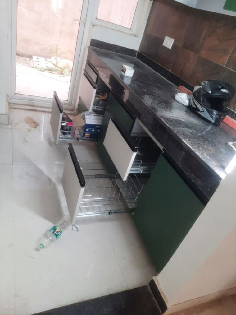 Team Area, bptp-astaire-garden-monet-floors 3 Bedroom 200 Sq.Yd. Builder Floor In Sector 70a Gurgaon 10438120