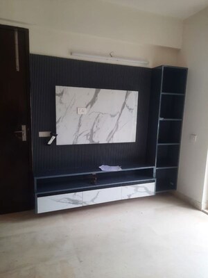 Room in 3 BHK Builder Floor at BPTP Astaire Garden-Monet Floors, Sector 70a – for Sale