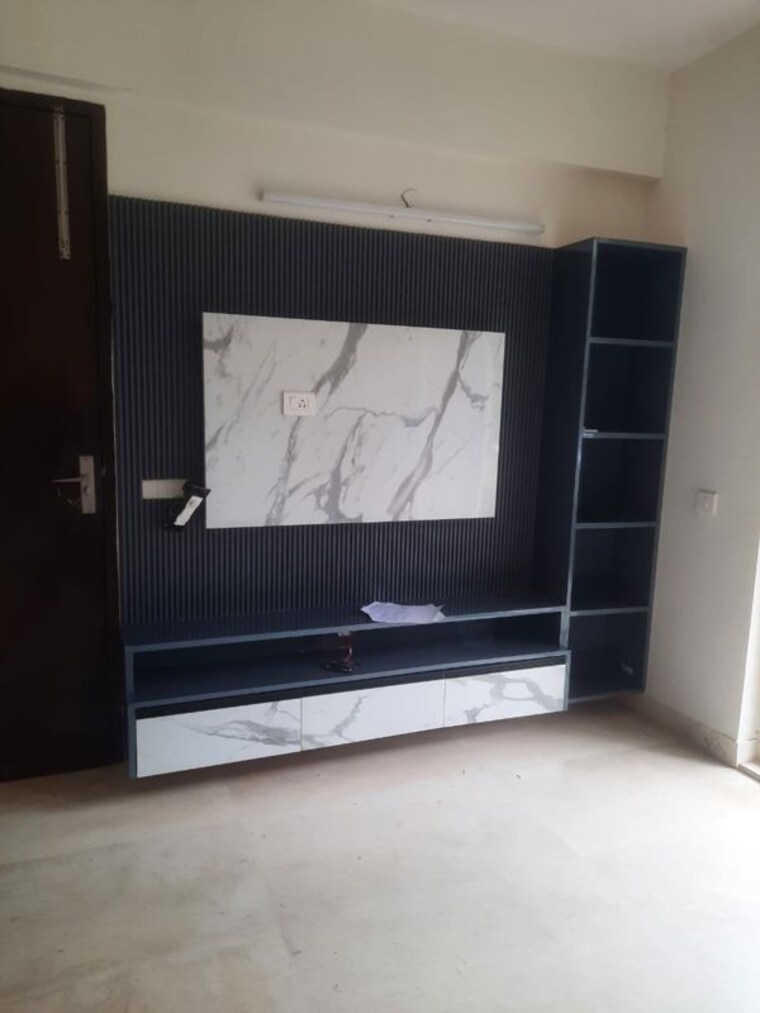 Room, bptp-astaire-garden-monet-floors 3 Bedroom 200 Sq.Yd. Builder Floor In Sector 70a Gurgaon 10438120