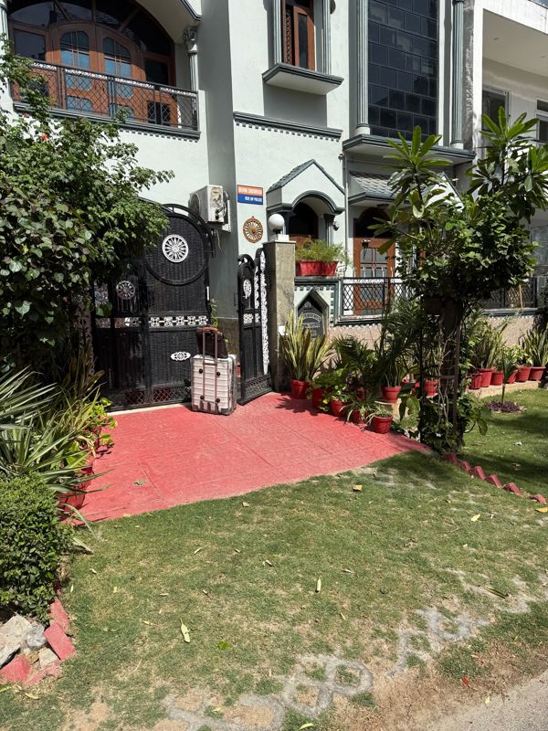 6+ BHK Villa For Sale in Sector Swarn Nagri