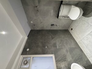 Bathroom in 3.5 BHK Apartment at LudhianA-Chandigarh Hwy – for Sale