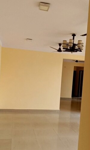 Room in 3.5 BHK Apartment at Shipra Srishti, Ahinsa Khand 1 – for Rent