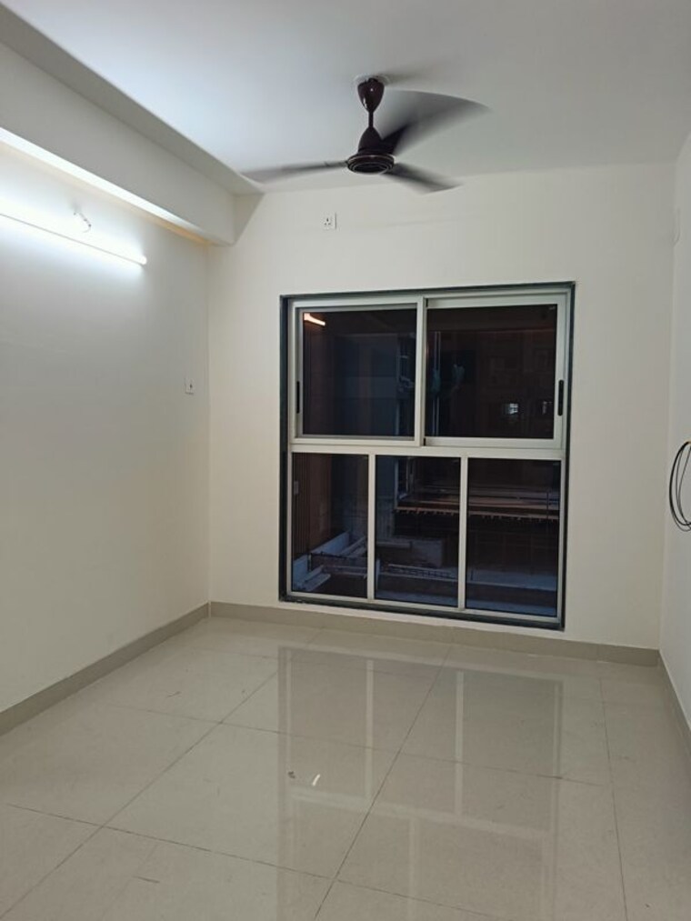 Living Room, bdd chawl 2 Bedroom 550 Sq.Ft. Apartment In Bdd Chawl Mumbai 10438306