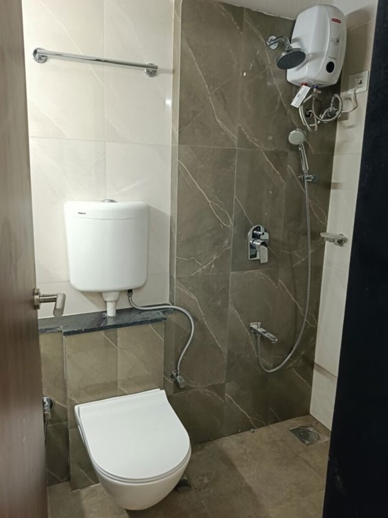 Bathroom, bdd chawl 2 Bedroom 550 Sq.Ft. Apartment In Bdd Chawl Mumbai 10438306