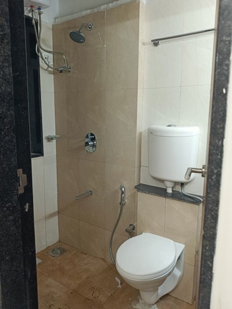 Bathroom, bdd chawl 2 Bedroom 550 Sq.Ft. Apartment In Bdd Chawl Mumbai 10438306