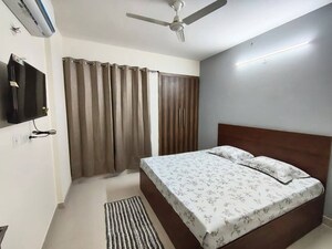 3 BHK Apartment For Rent in Gaur City 2 - 14th Avenue, Sector 16c Greater Noida