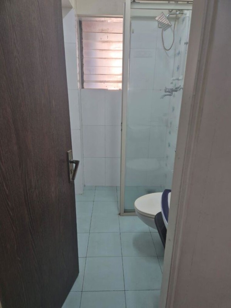 Bathroom, pranjee-palm-court 2 Bedroom 800 Sq.Ft. Apartment In Chembur Mumbai 10438277