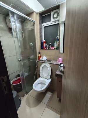 Bathroom in 1 BHK Apartment at LnT Veridian, Powai – for Sale