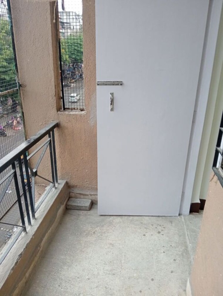 Balcony, konark-vihar 2 Bedroom 750 Sq.Ft. Apartment In Satara Road Pune 10438340