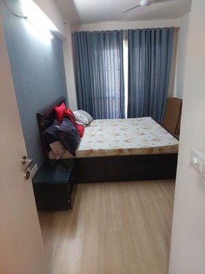 Bedroom in 3 BHK Apartment at DLF The Skycourt, Sector 86 – for Rent