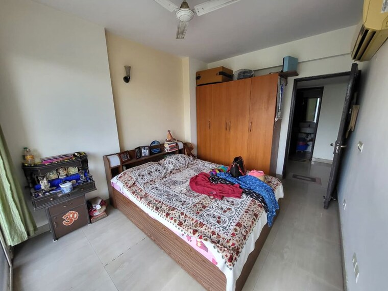 Bedroom, shipra-neo 2 Bedroom 1100 Sq.Ft. Apartment In Shipra Suncity Ghaziabad 10438370