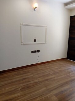 3.5 BHK + Servant Room Builder Floor For Rent in Ansal API Esencia