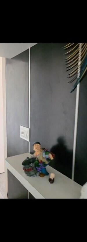 Furnished Amenities in 2 BHK Apartment at Parker White Lily, Sector 8 – for Rent