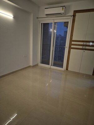 Room in 3 BHK Apartment at ATS Nobility, Sector 4 Greater Noida – for Rent