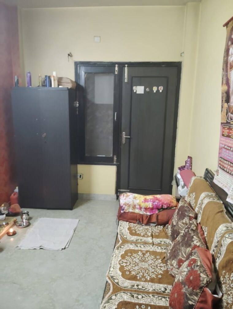 Bedroom, rohini sector 5 3 Bedroom 1100 Sq.Ft. Builder Floor In Rohini Sector 5 Delhi 10438429