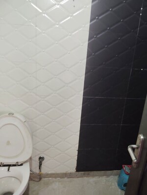 Bathroom in 3 BHK Builder Floor at Rohini Sector 5 – for Sale