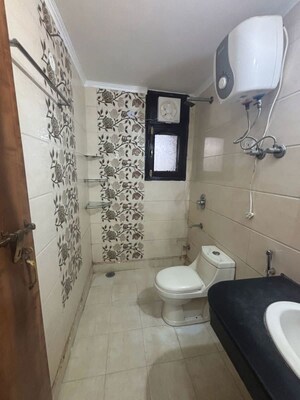 Bathroom in 3 BHK Builder Floor at Ardee City, Sector 52 – for Rent