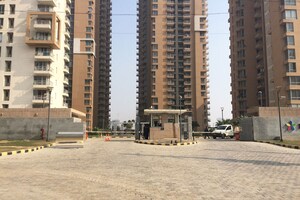 4 BHK Apartment – Exterior View View at Pioneer Park Phase 1, Sector 61 - for Sale