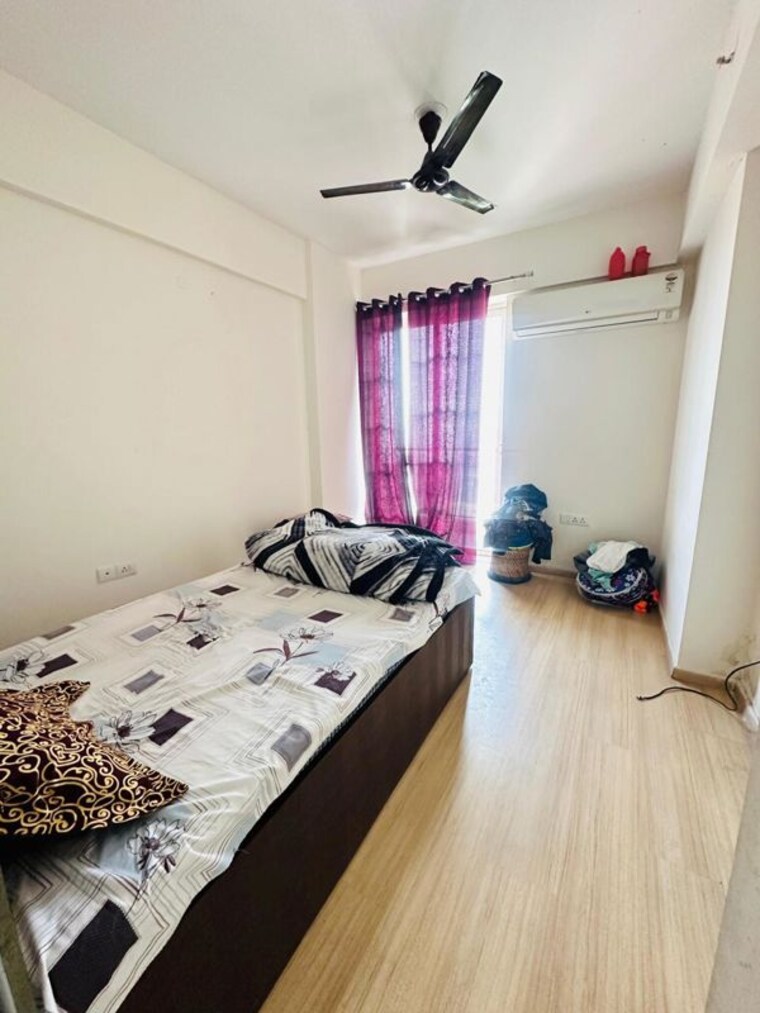 Bedroom, dlf-regal-gardens 3 Bedroom 1750 Sq.Ft. Apartment In Sector 90 Gurgaon 10438349