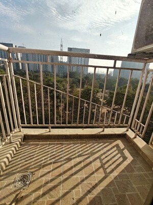 3.5 BHK Apartment For Rent in Unitech The Residences Gurgaon, Sector 33