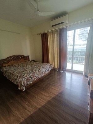 Bedroom in 3.5 BHK Apartment at Unitech The Residences Gurgaon, Sector 33 – for Rent