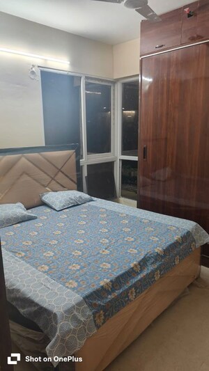 Bedroom in 2 BHK Apartment at Signature Global City 63A, Sector 63a – for Rent