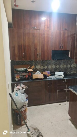 Furnished Amenities in 2 BHK Apartment at Signature Global City 63A, Sector 63a – for Rent