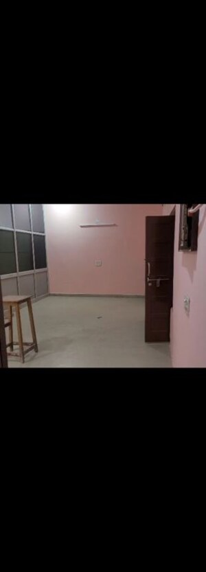 Room in 2 BHK Builder Floor at Sector 15 – for Rent