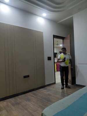 Room in 3 BHK Apartment at Aishwarya Bangalore Homes, Hosa Road – for Rent