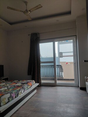 Room in 3 BHK Apartment at Aishwarya Bangalore Homes, Hosa Road – for Rent