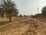 865 Sq.Ft. Plot in Aman House