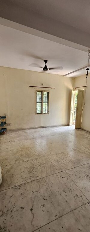 2 BHK Apartment For Rent in Jal Vayu Vihar Noida, Sector 21