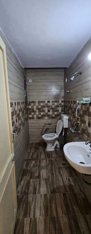 Bathroom in 2 BHK Apartment at Jal Vayu Vihar Noida, Sector 21 – for Rent