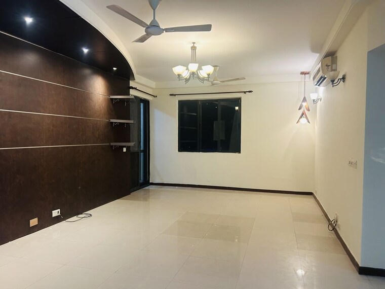 Room, unitech-uniworld-gardens 3.5 Bedroom 2027 Sq.Ft. Apartment In Sector 47 Gurgaon 10438541