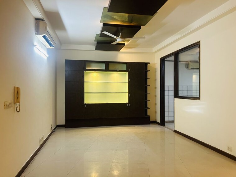 Room, unitech-uniworld-gardens 3.5 Bedroom 2027 Sq.Ft. Apartment In Sector 47 Gurgaon 10438541