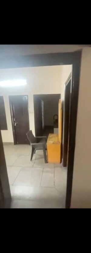 Team Area in 2 BHK Builder Floor at Sector 14 – for Rent