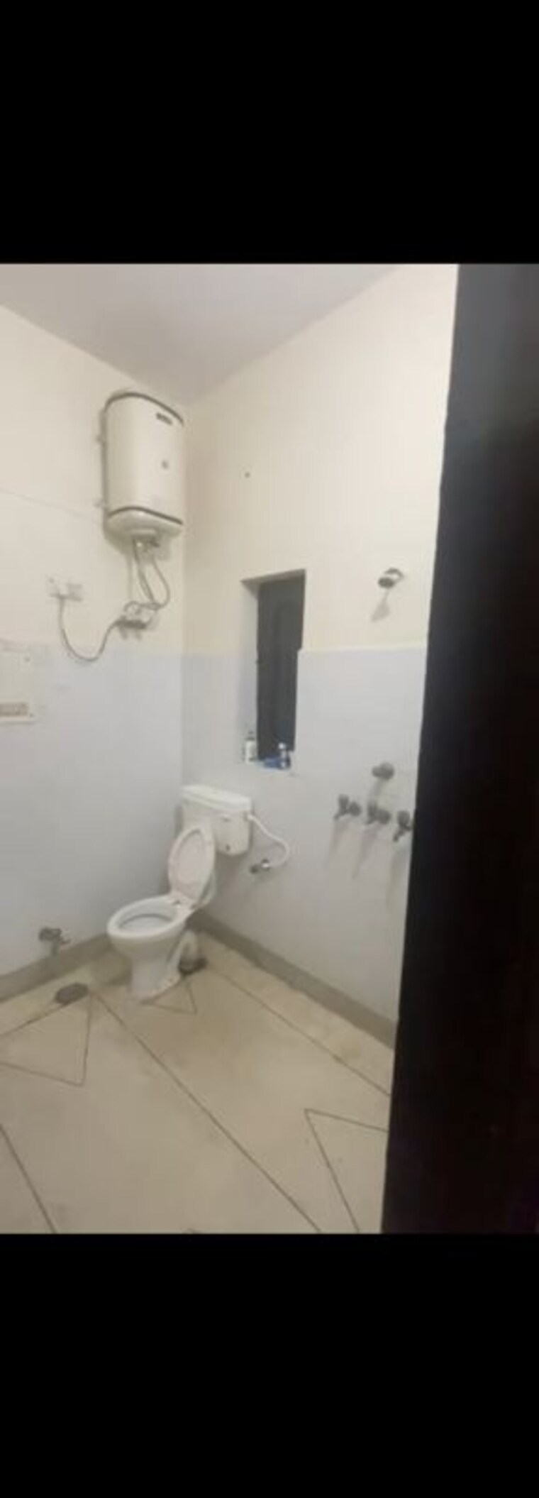 Bathroom, sector 14 2 Bedroom 2500 Sq.Ft. Builder Floor In Sector 14 Sonipat 10438551