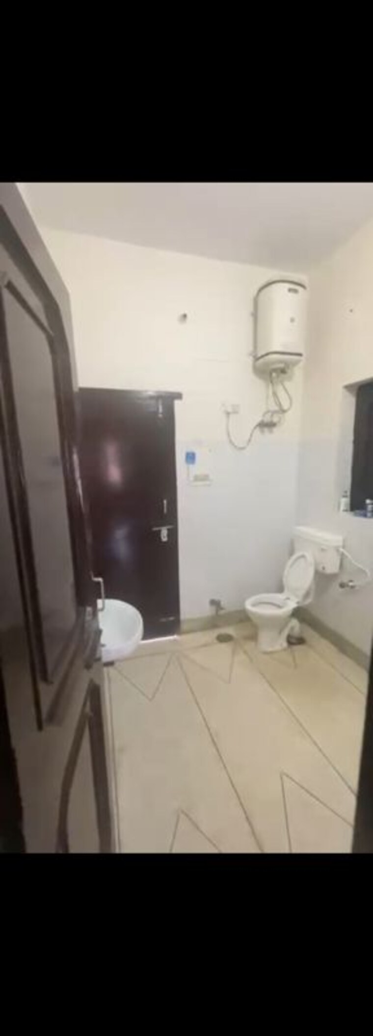 Bathroom, sector 14 2 Bedroom 2500 Sq.Ft. Builder Floor In Sector 14 Sonipat 10438551